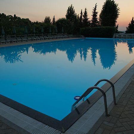 Villaggio Turistico Camping Il Fontino Скарлино Экстерьер фото